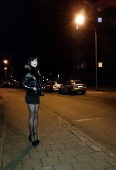 --- - Linda Zoe Crossdresser (96 photos) Linda Zoe Crossdresser (96 photos)