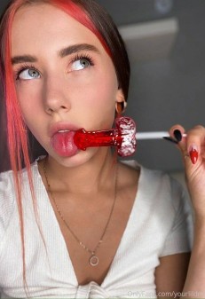 --- - Arila Vie (91 photos) Arila Vie (91 photos)