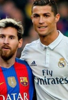 Ronaldo and Messi (98 photos)
