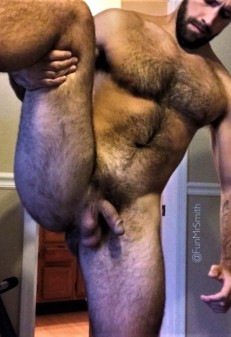 Big Muscle Bear (97 photos)