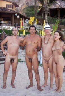 Nudists in Brazil (97 photos)