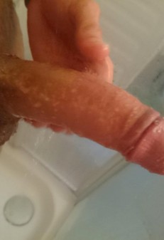 Naked Penis in the Bathtub (74 photos)