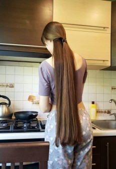 Cunny Girl with A Very Long Luxurious Braid (78 photos)