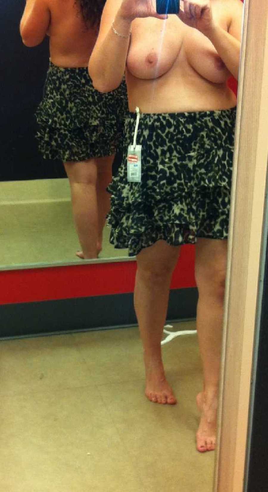 Plaj soyunma kabini gizli çekim