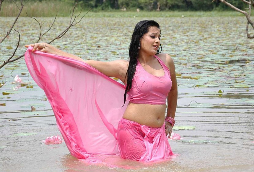 Bathing Asian in clothes (photo)