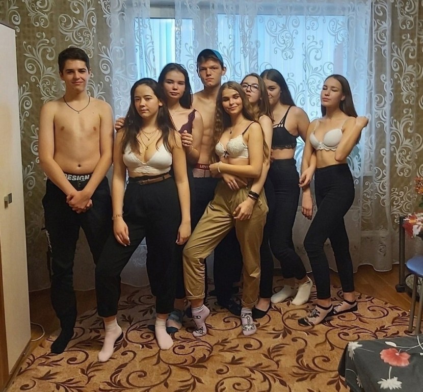 Skors of social networks