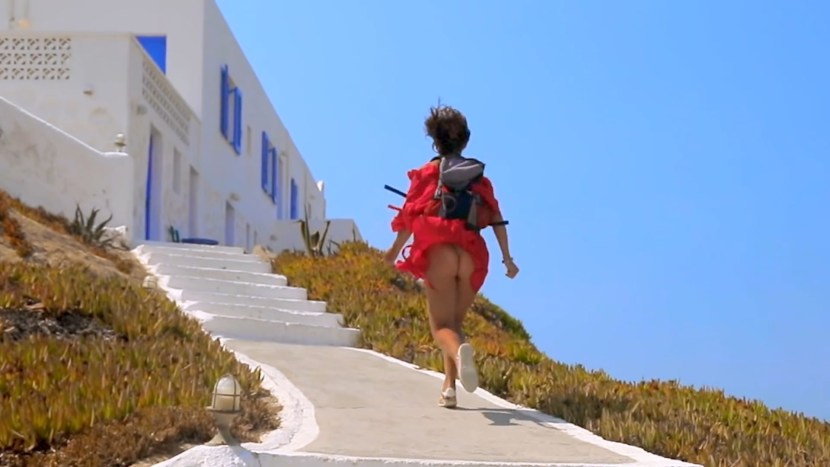 Alina Astrovskaya Toples