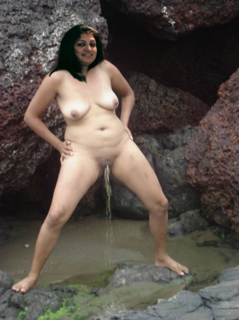 India women swim naked