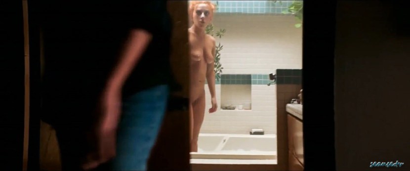 Naked lady Gaga in the movie Star was born