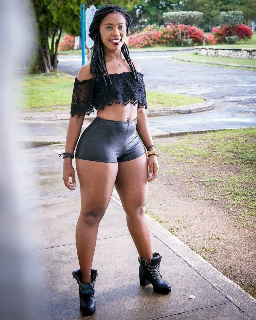 Aisha Carrera Negro fuck