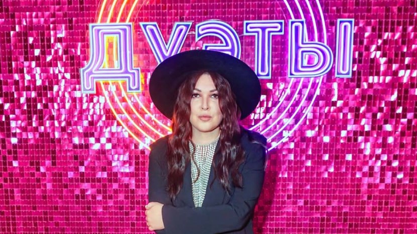 Girls in shirts and tights