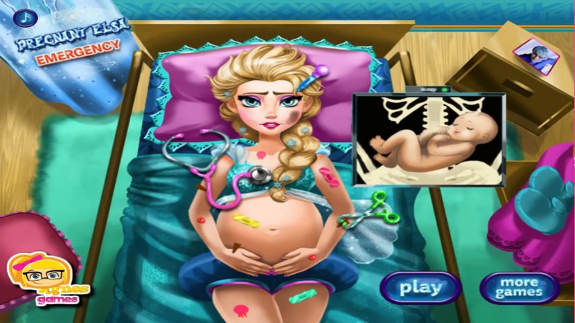 Naked pregnant Elsa