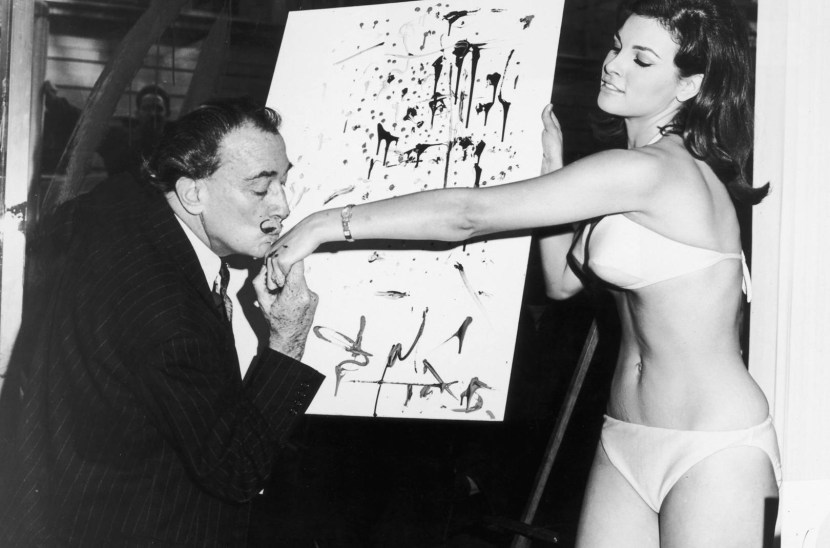 Rakel Welch Salvador Dali