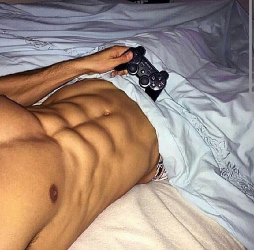 Caresses before going to bed