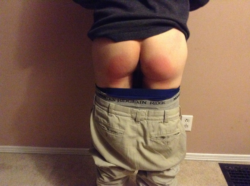 Selfie Anus Milf in the locker room