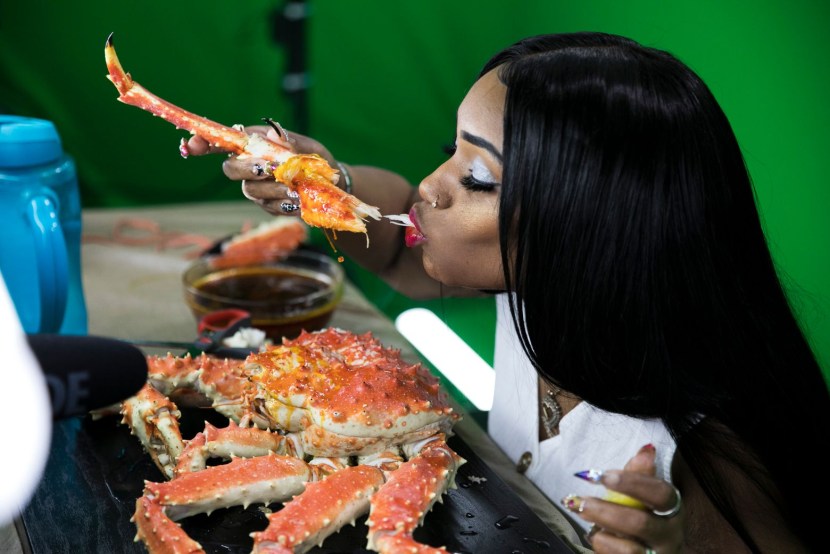 People eat seafood