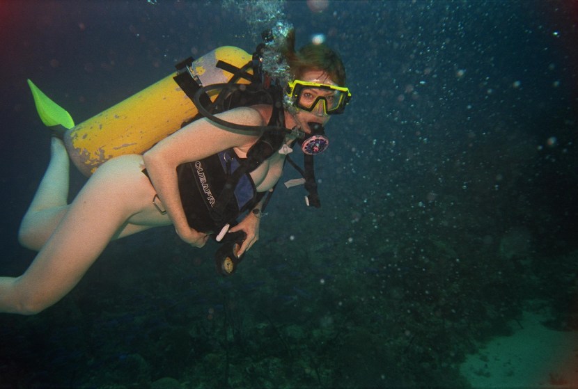 Naked girls in scuba dots