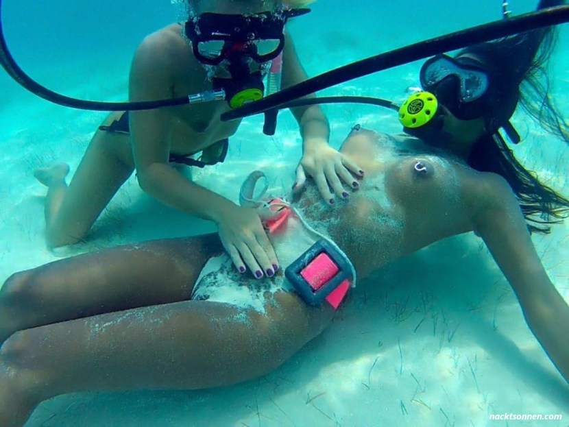 Submarine swimming - porn