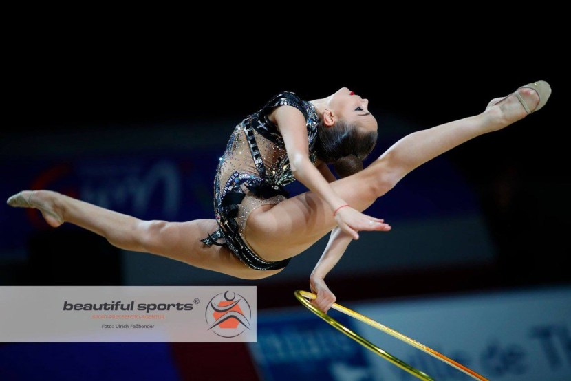 +Dina's legs and Arina Averina