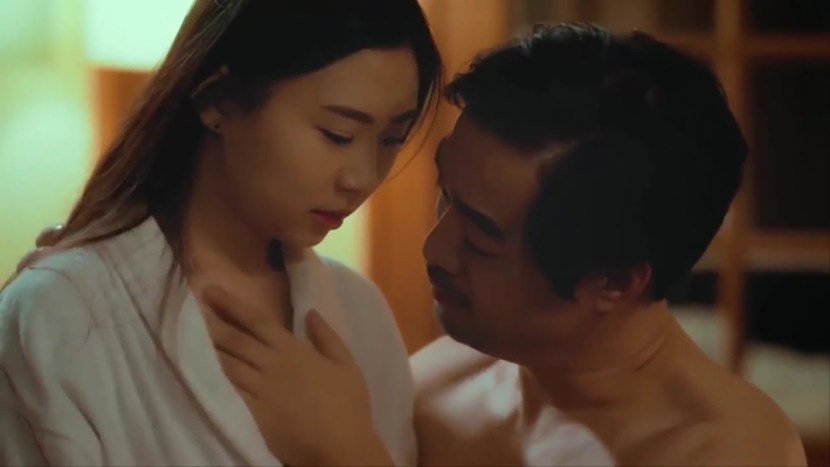 PAK HE JIN and his girlfriend