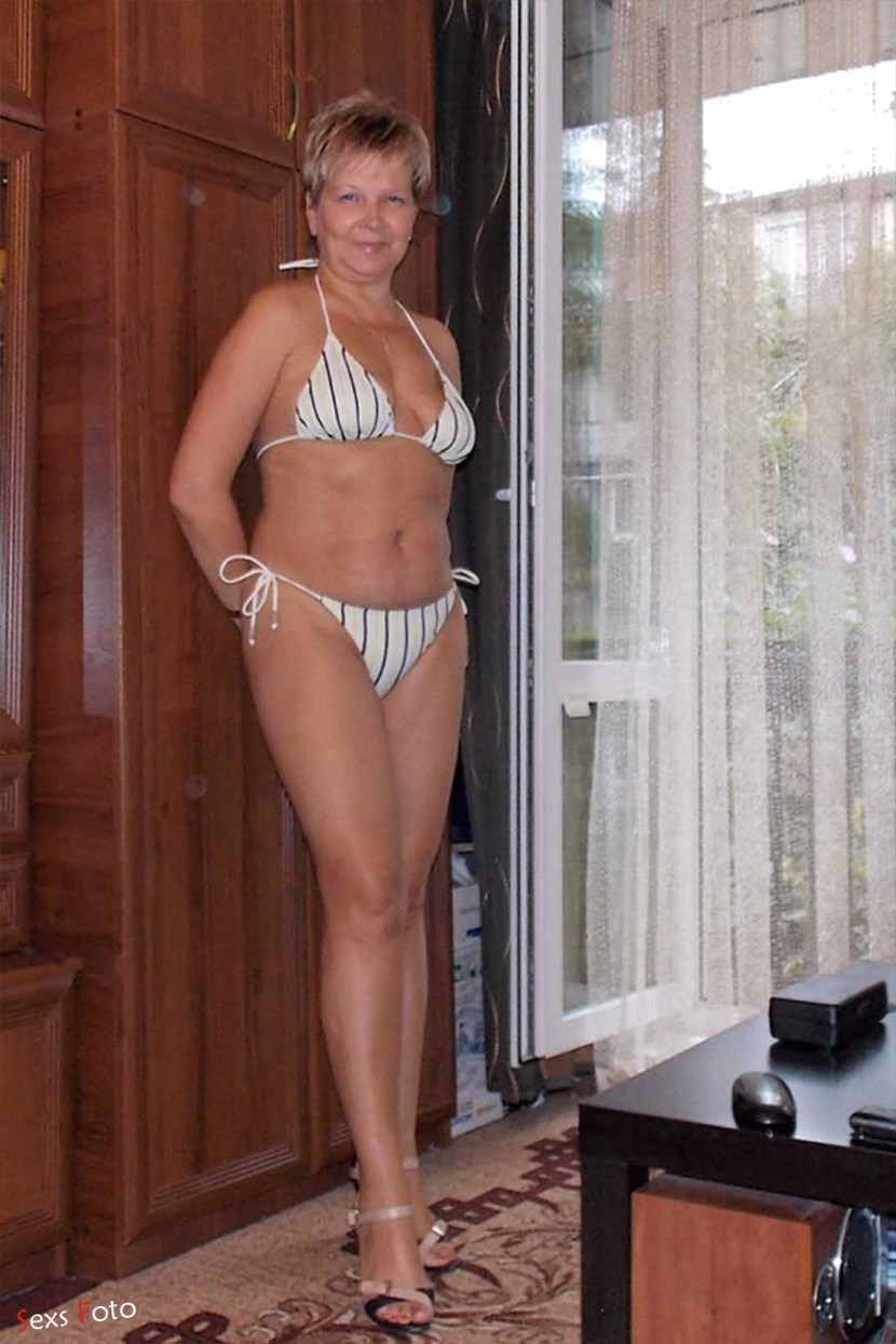 Adult ladies in the swimsuits Homemade