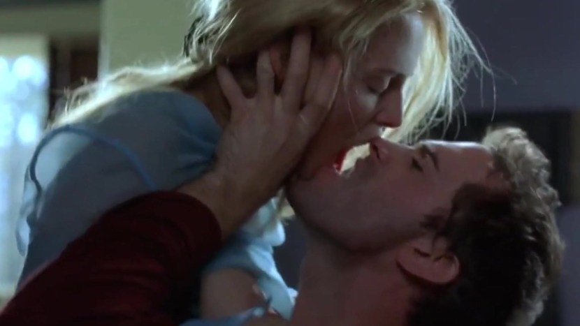 Actress Heather Graham Sexy