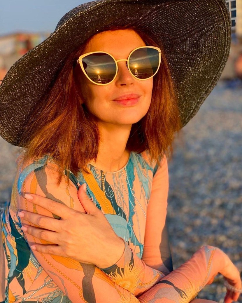 Irina Bezrukova with glasses