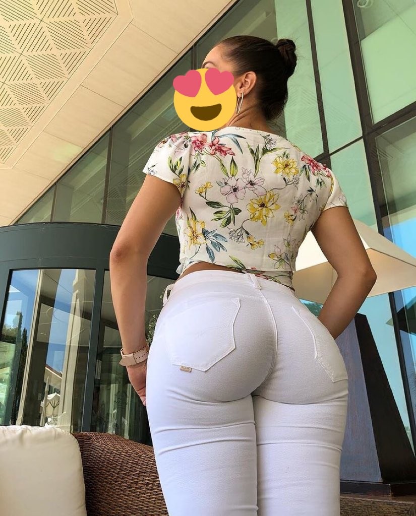 Girls in leggings racer