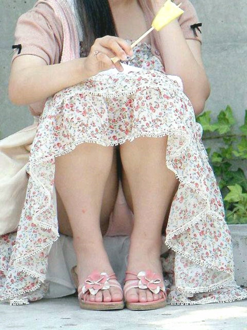 Women in dirty underpants