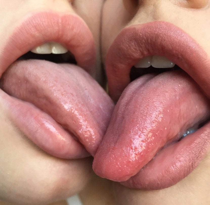 The girl ends with cunnilingus