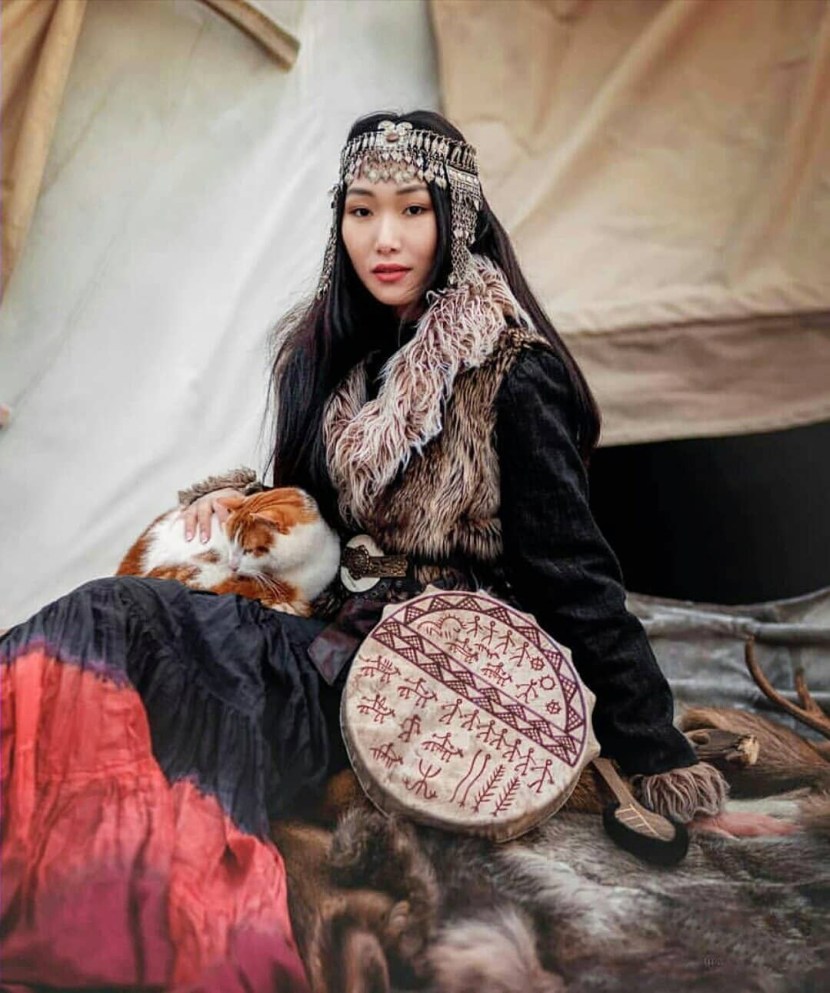 Noguk Mongolian Queen