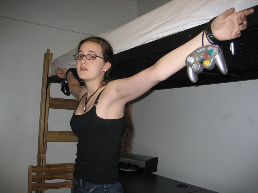 The half -brother caught his sister for the jerk off after the couples and decided to help