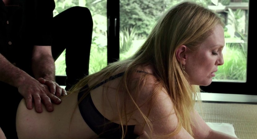 Julianna Moore naked in the film