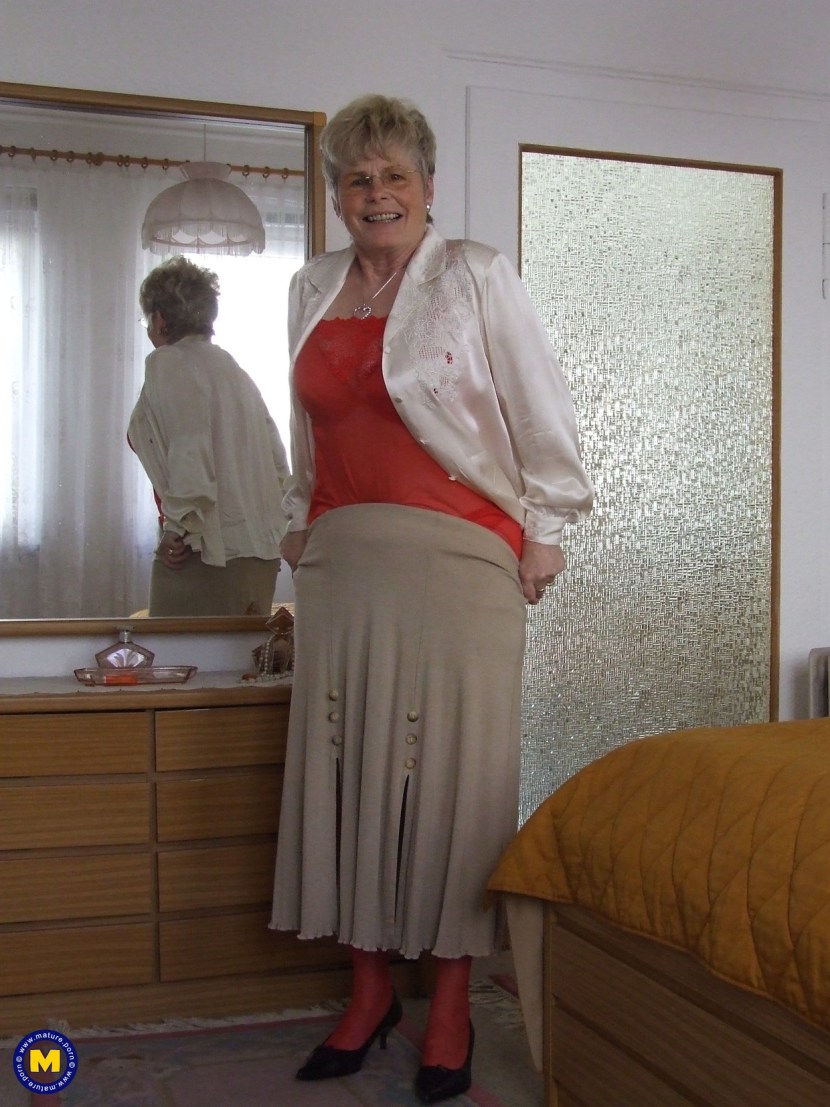 Actress's name: Dagmar German Mature Classic