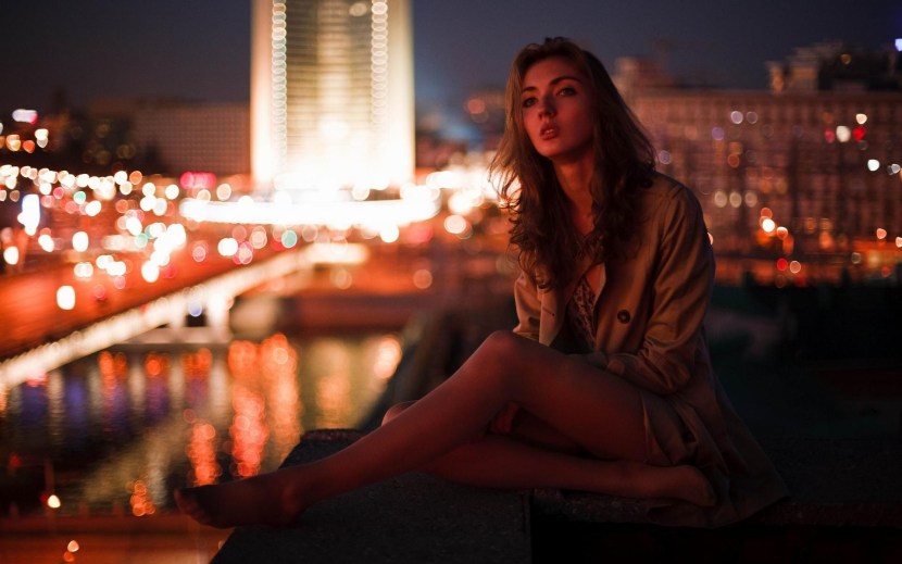 Girl in the night city