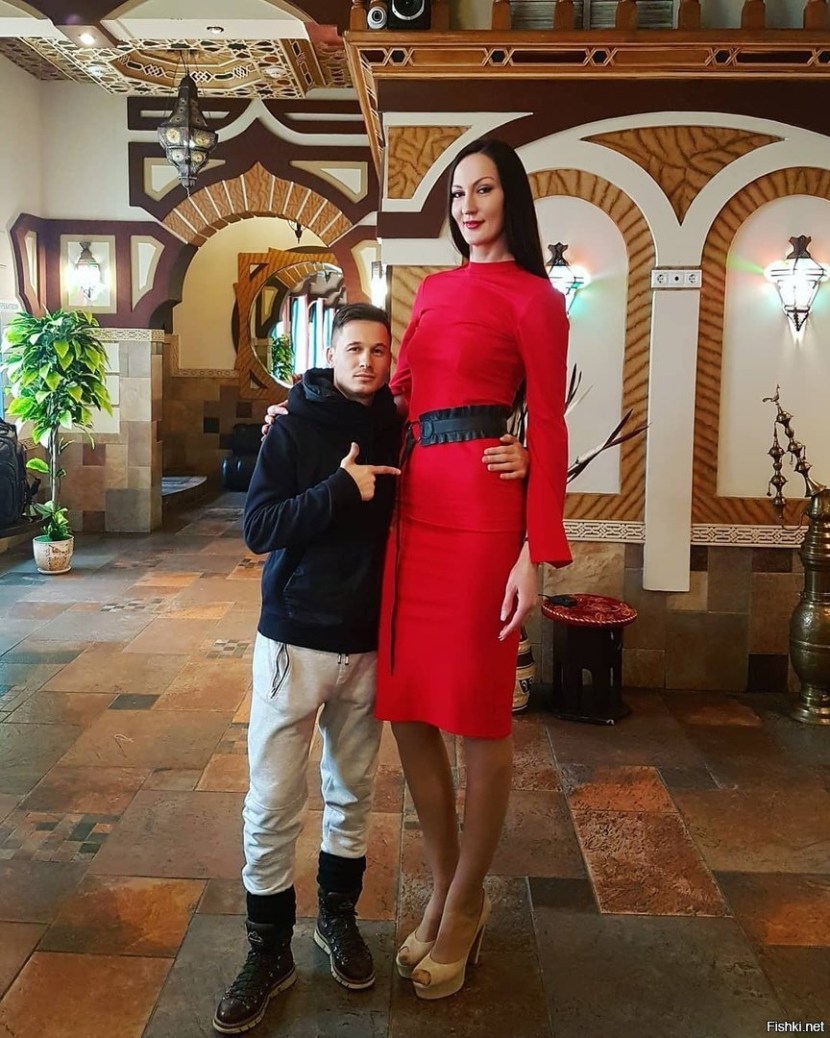 Ekaterina Lisina, 205 cm