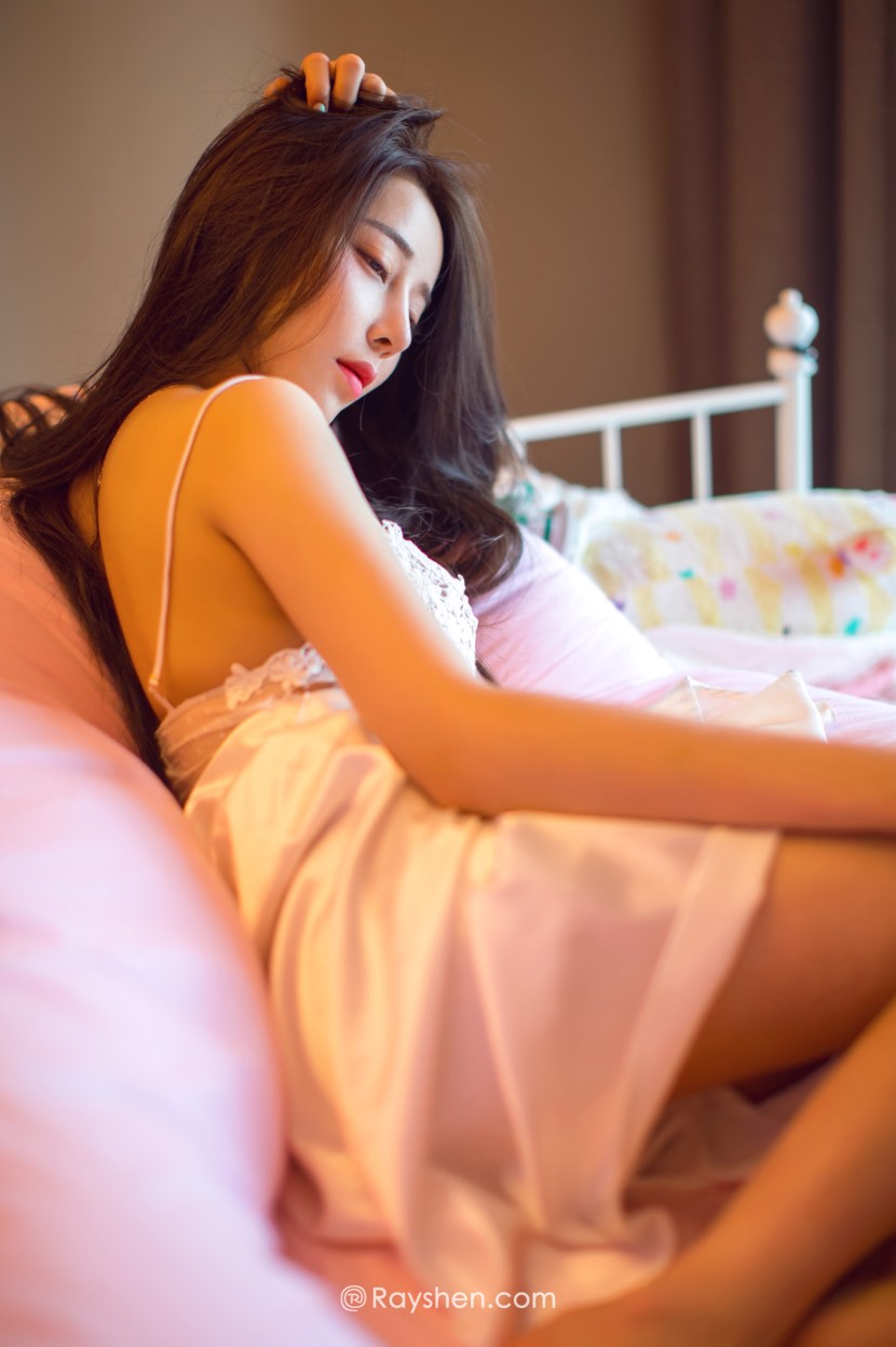 Cute Sexy Chinese Girl Masturbating Striptease