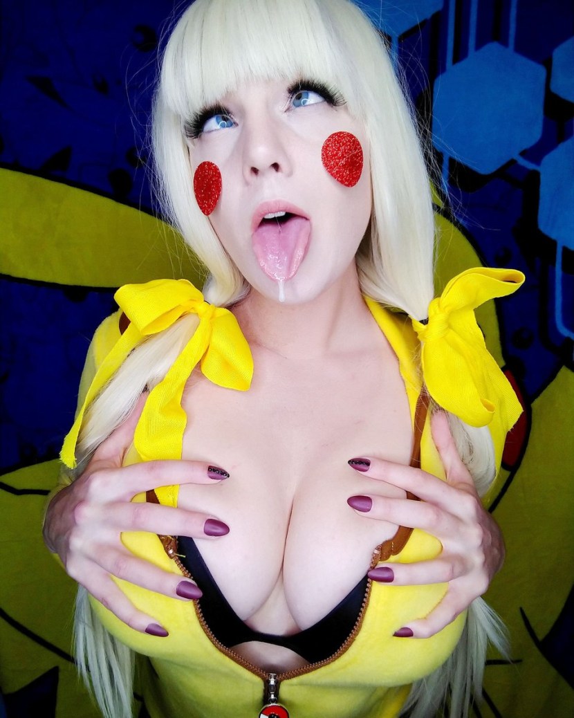 Cosplay of large breasts