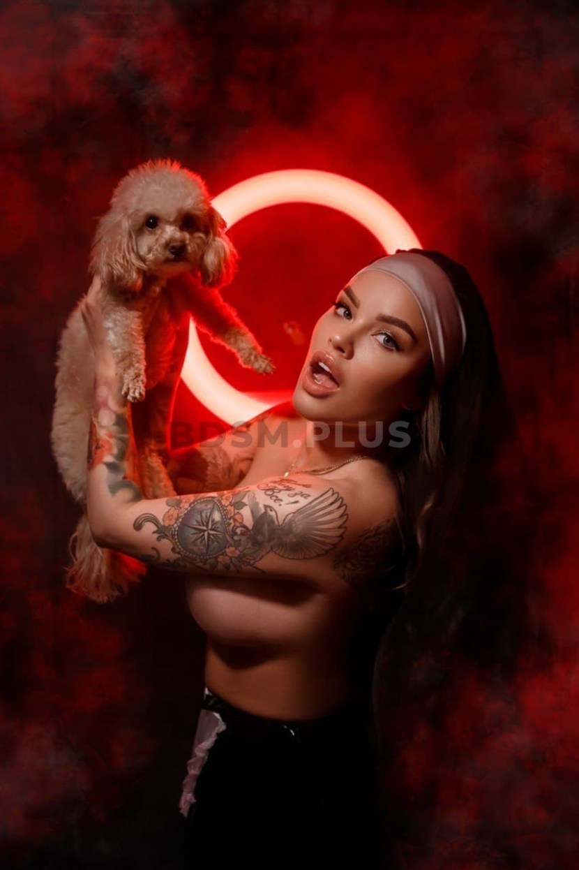 Pornstar Sheila Stiles Solo