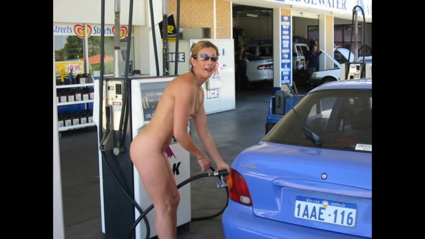 Latinka undressed at the gas station