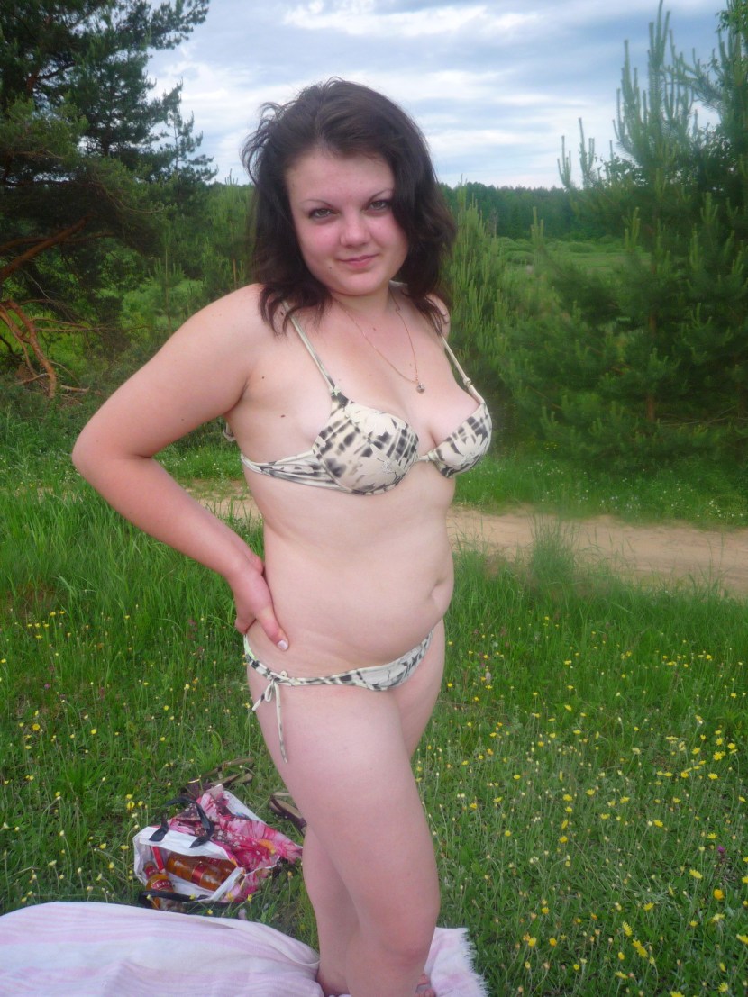 Chubby bespectacled girls