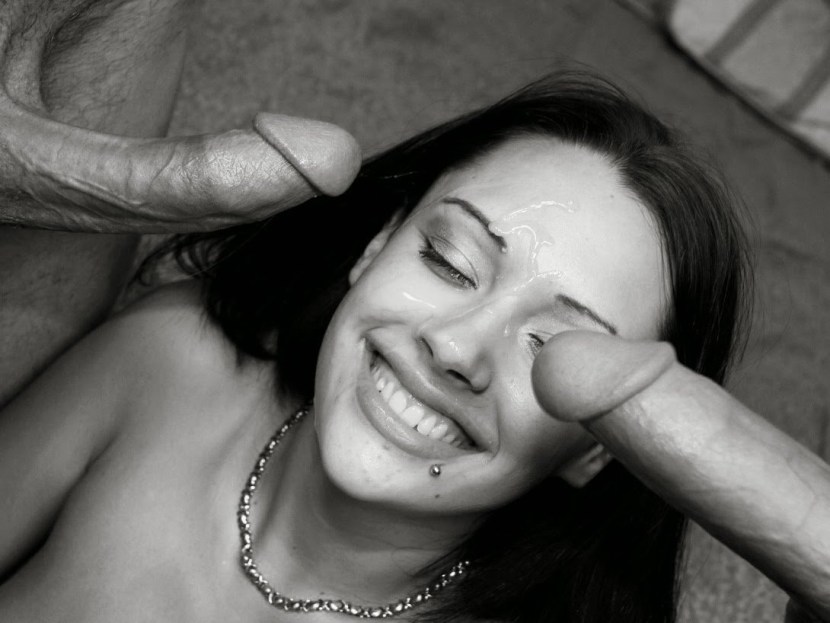 Member near the face of a beauty