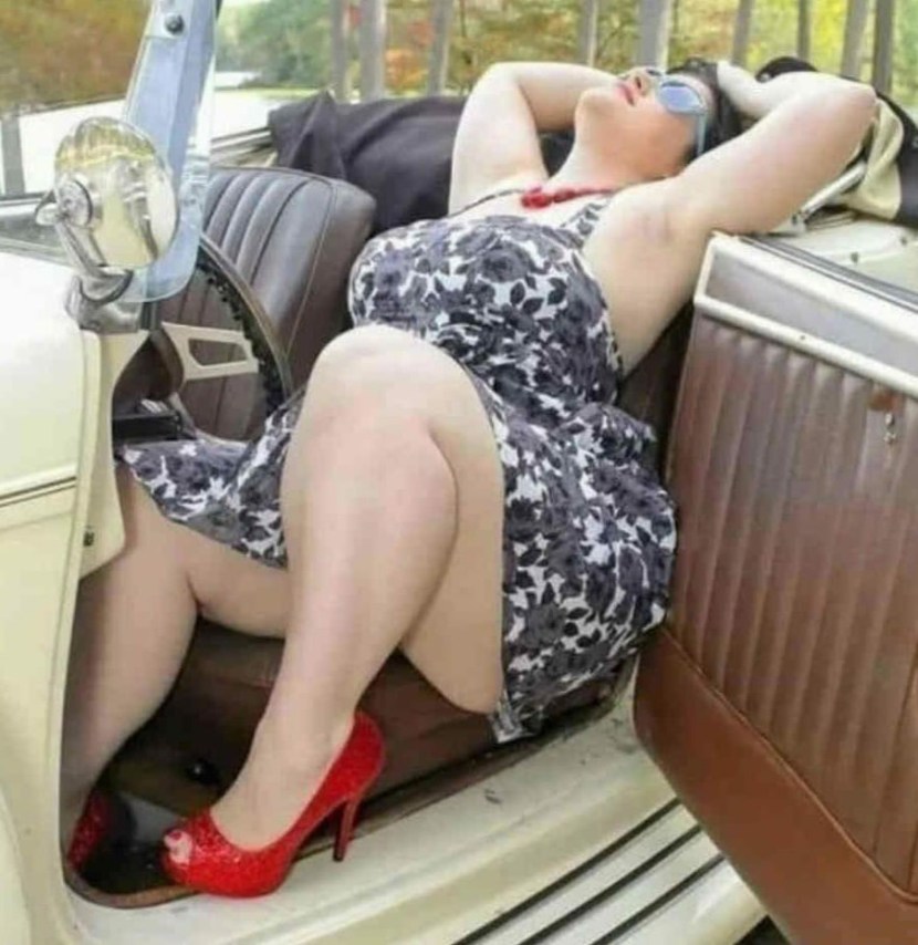 BBV Hairi wife UPSKIRT