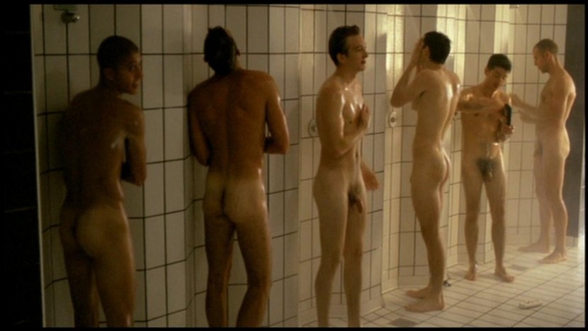 Girls in the bathroom naked