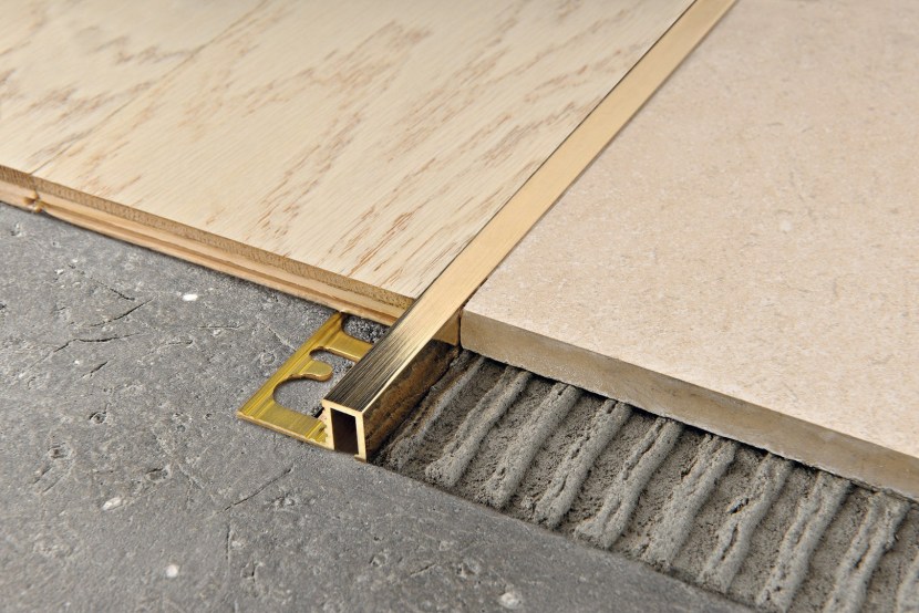 Haircuts with a shaved nape for women