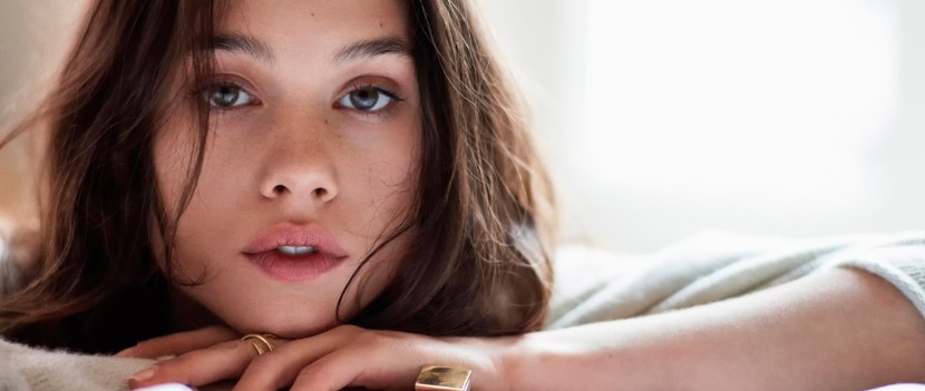 Real mother and daughter in linen nude