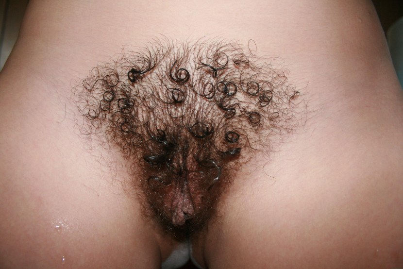 Female hairstyles on the pubis