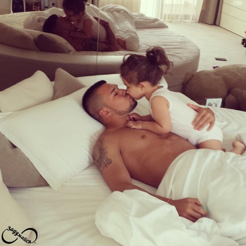 Singto Prachi and Pavat Chitsendi