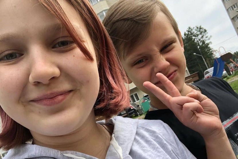 Dasha Kaplan figure in full