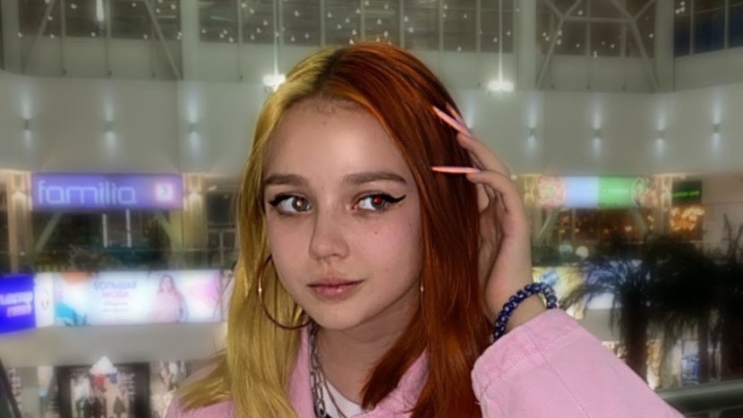 The girl rocked the press 9 months of pregnancy